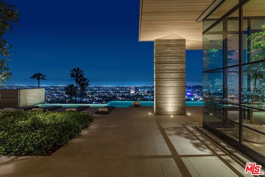 7661 Curson Terrace Property Photo 39