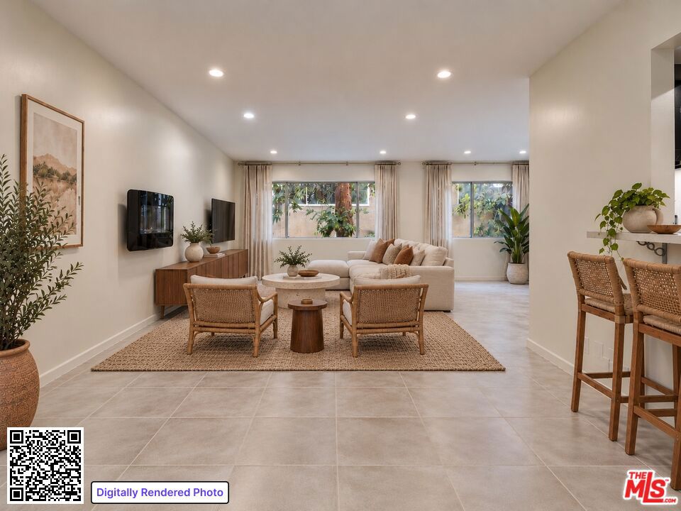 1025 N Kings Road 119 Property Photo 1