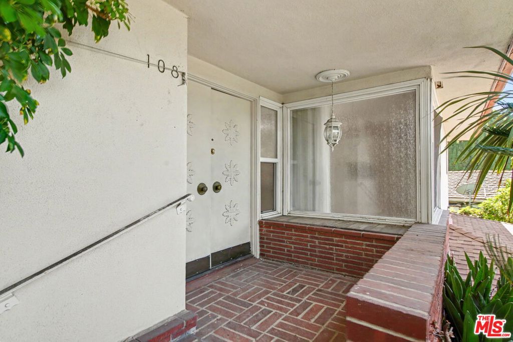 108 N Thurston Avenue Property Photo 7