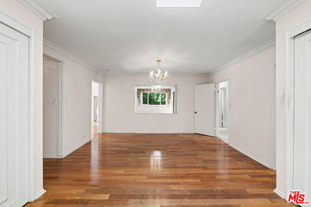 108 N Thurston Avenue Property Photo 45