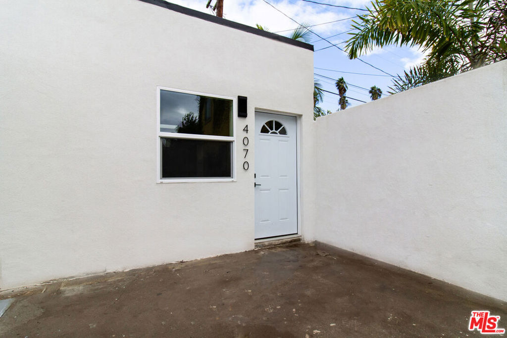 4068 Sutro Avenue Property Photo 17