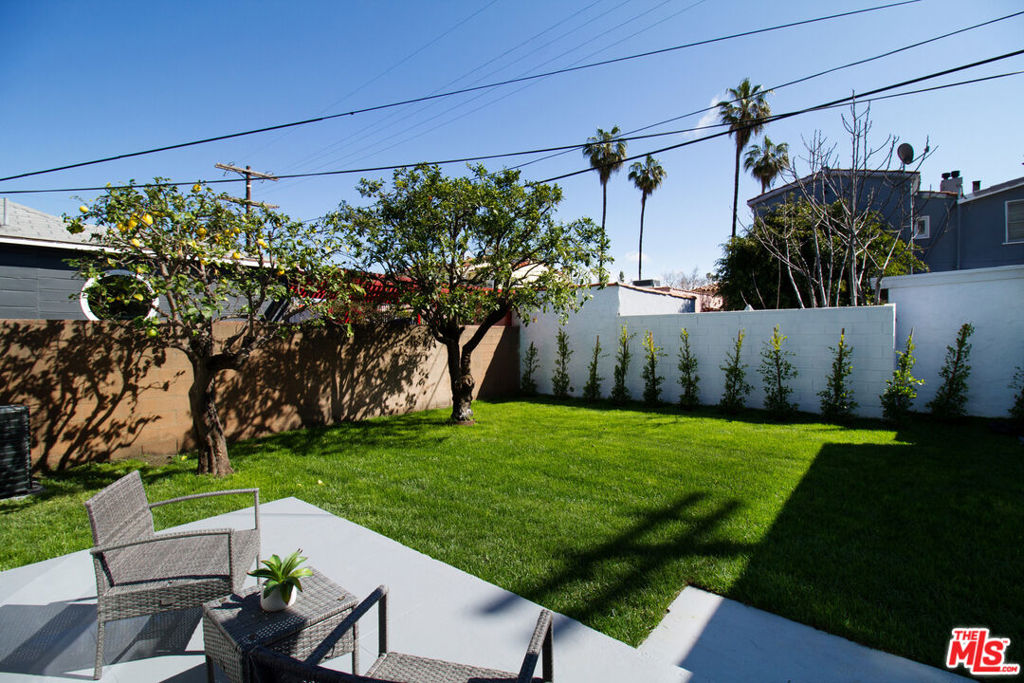 4068 Sutro Avenue Property Photo 18