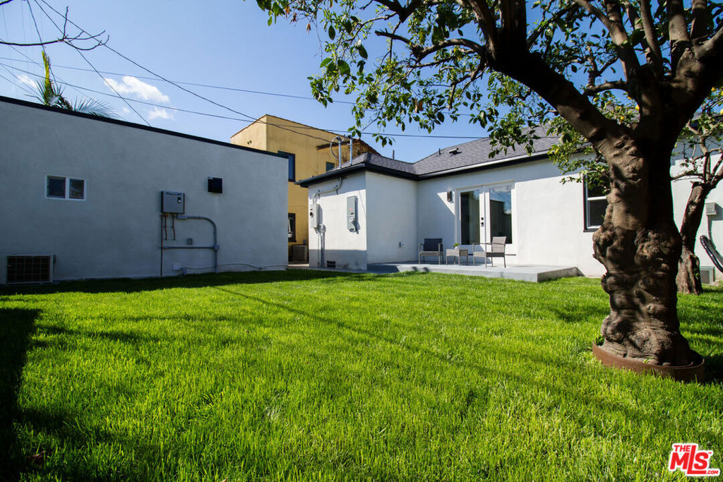 4068 Sutro Avenue Property Photo 19