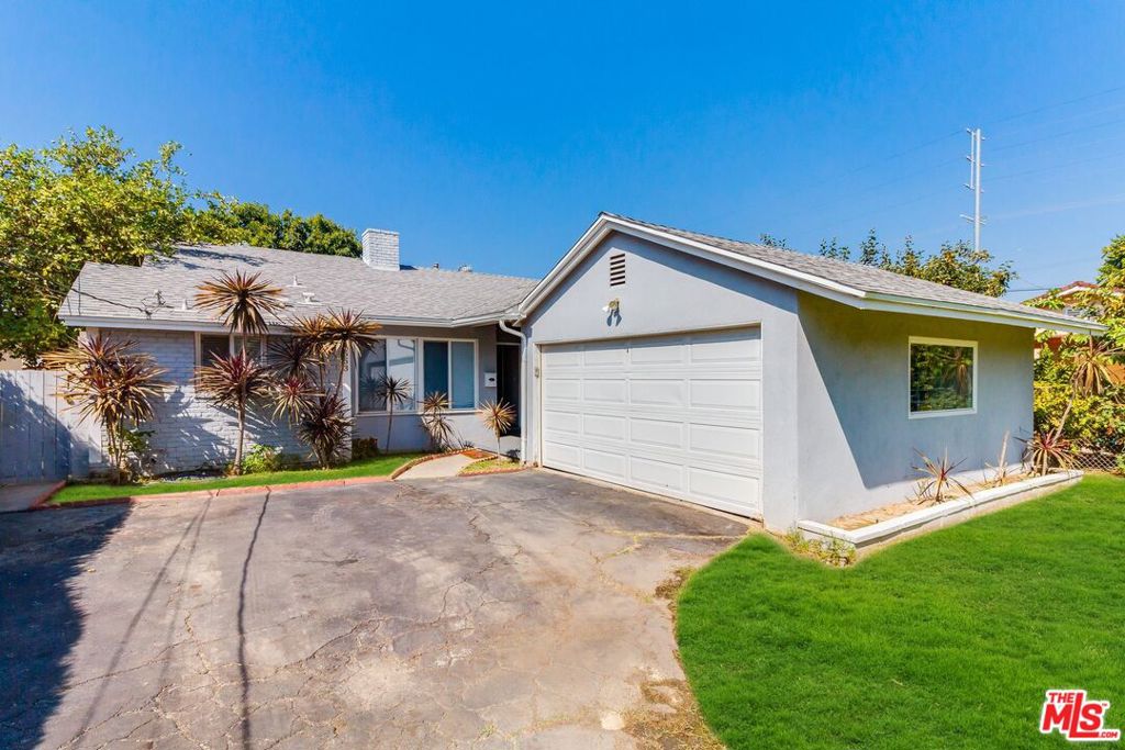 7553 Garden Grove Avenue Property Photo 3