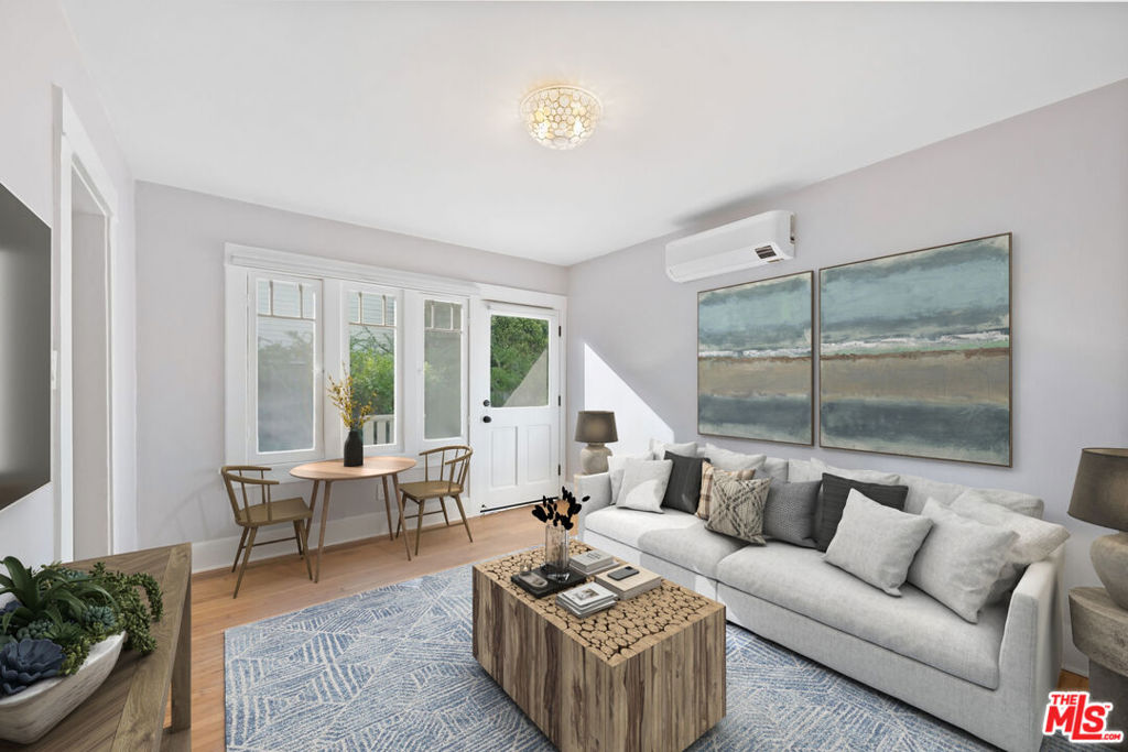 2609 1/4 3rd Street Property Photo 2
