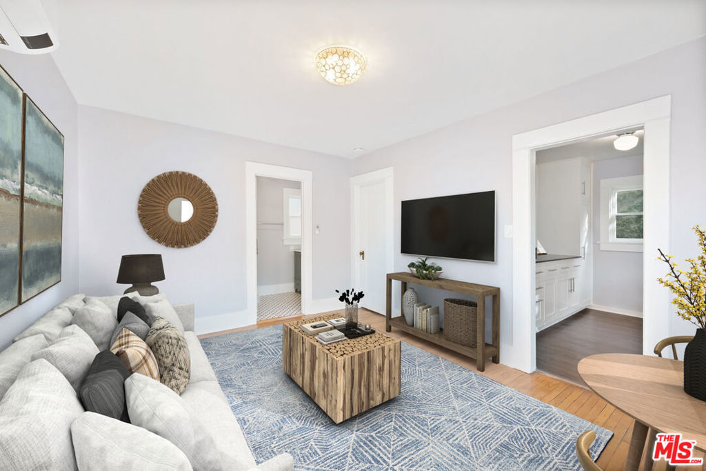 2609 1/4 3rd Street Property Photo 3