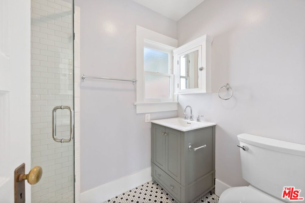 2609 1/4 3rd Street Property Photo 8