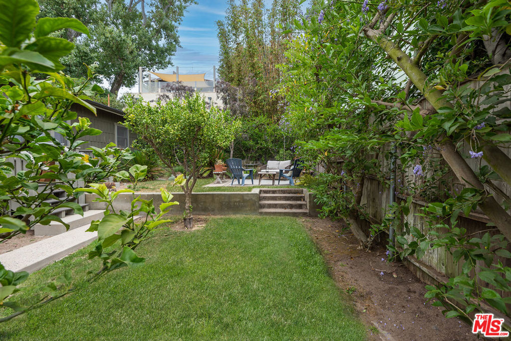 2609 1/4 3rd Street Property Photo 11