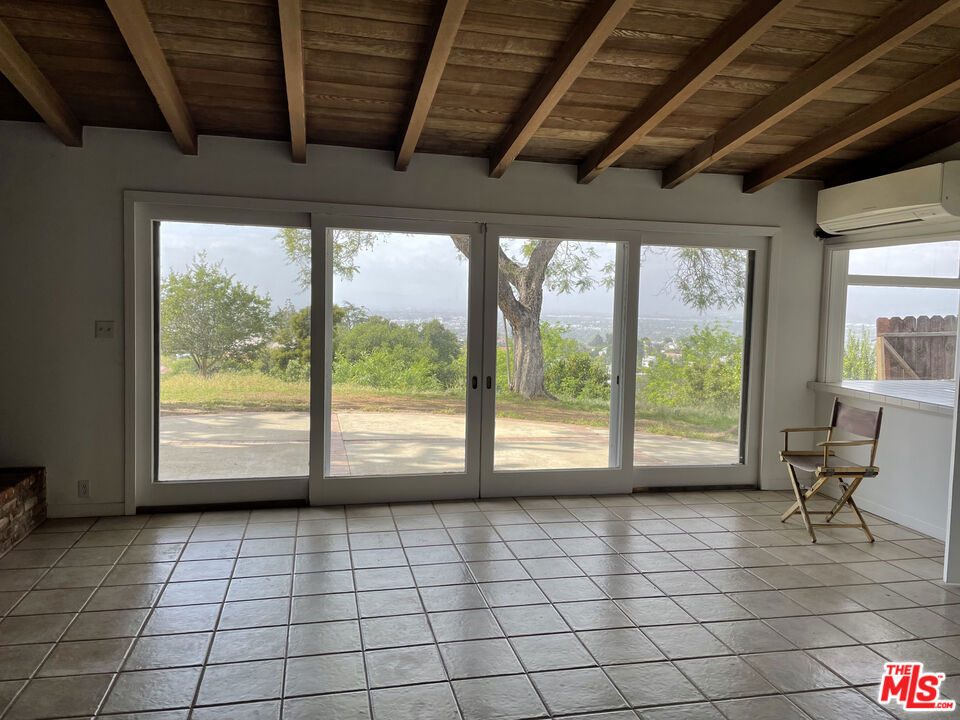3327 Wonder View Plaza Property Photo 1