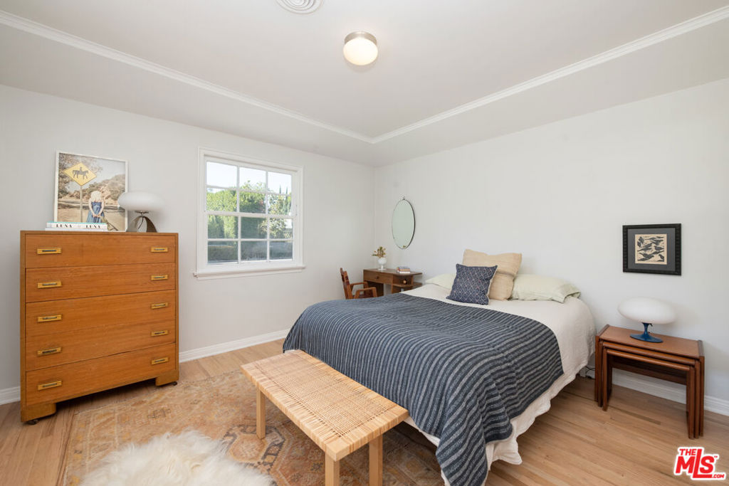 5426 Radford Avenue Property Photo 14