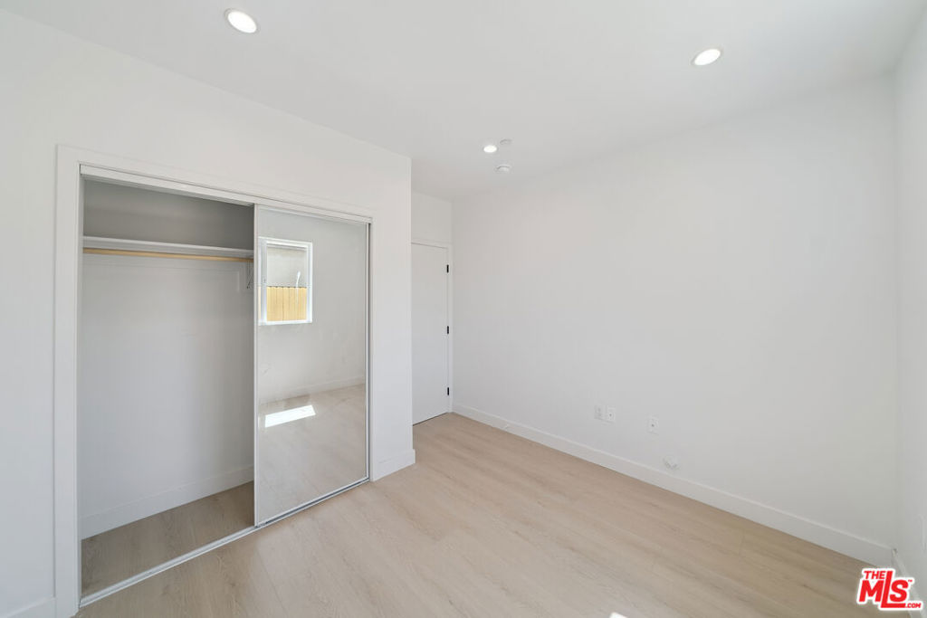 5655 Case Avenue 3 Property Photo 8