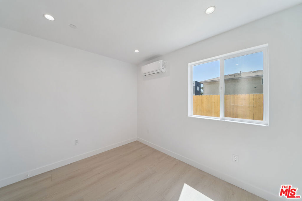 5655 Case Avenue 3 Property Photo 11