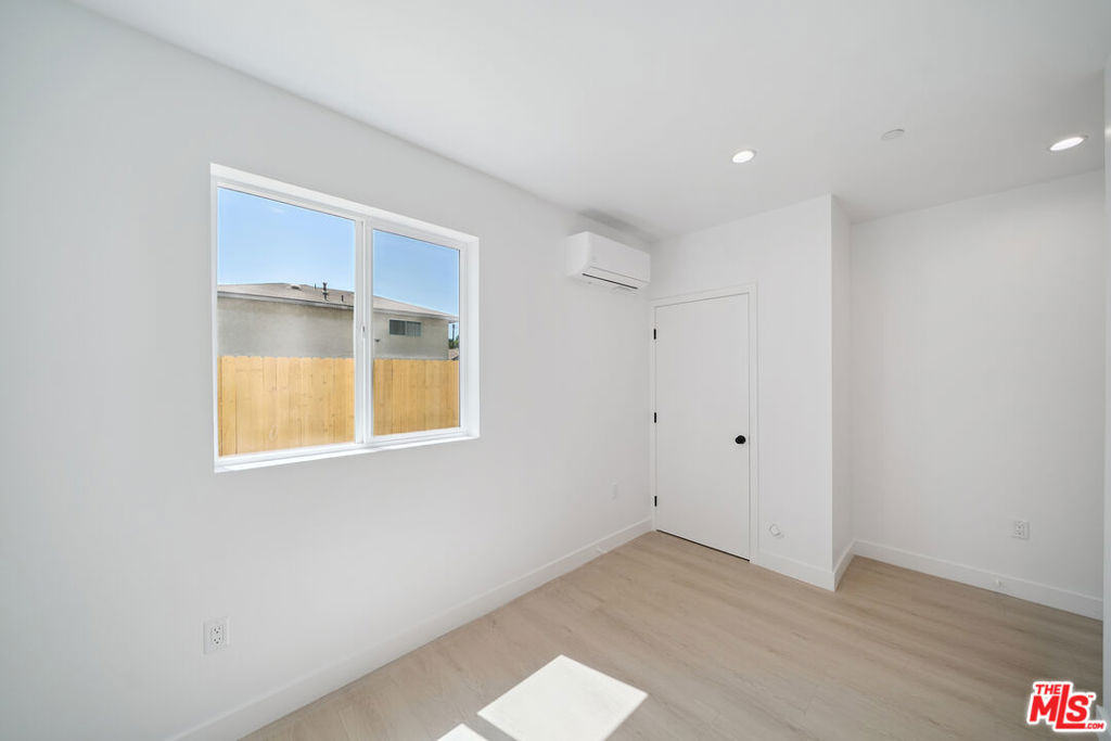 5655 Case Avenue 3 Property Photo 13