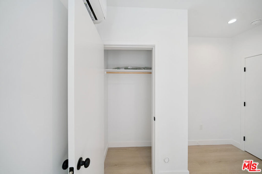 5655 Case Avenue 3 Property Photo 14