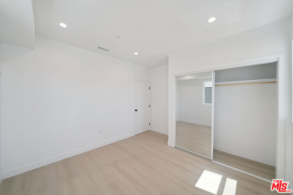 5655 Case Avenue 3 Property Photo 16