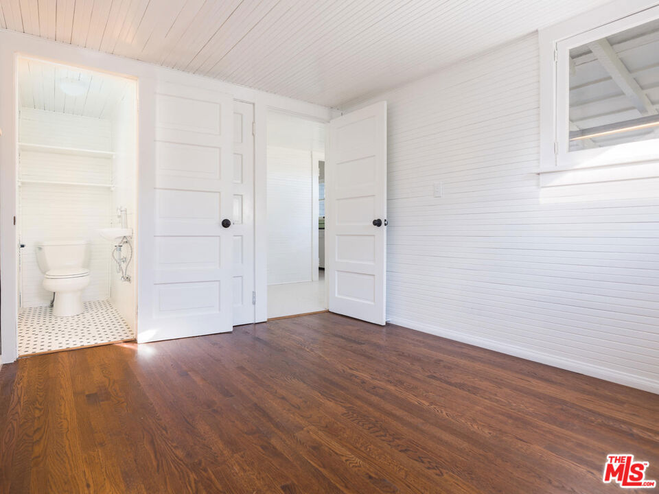 412 W Windsor Road Property Photo 19