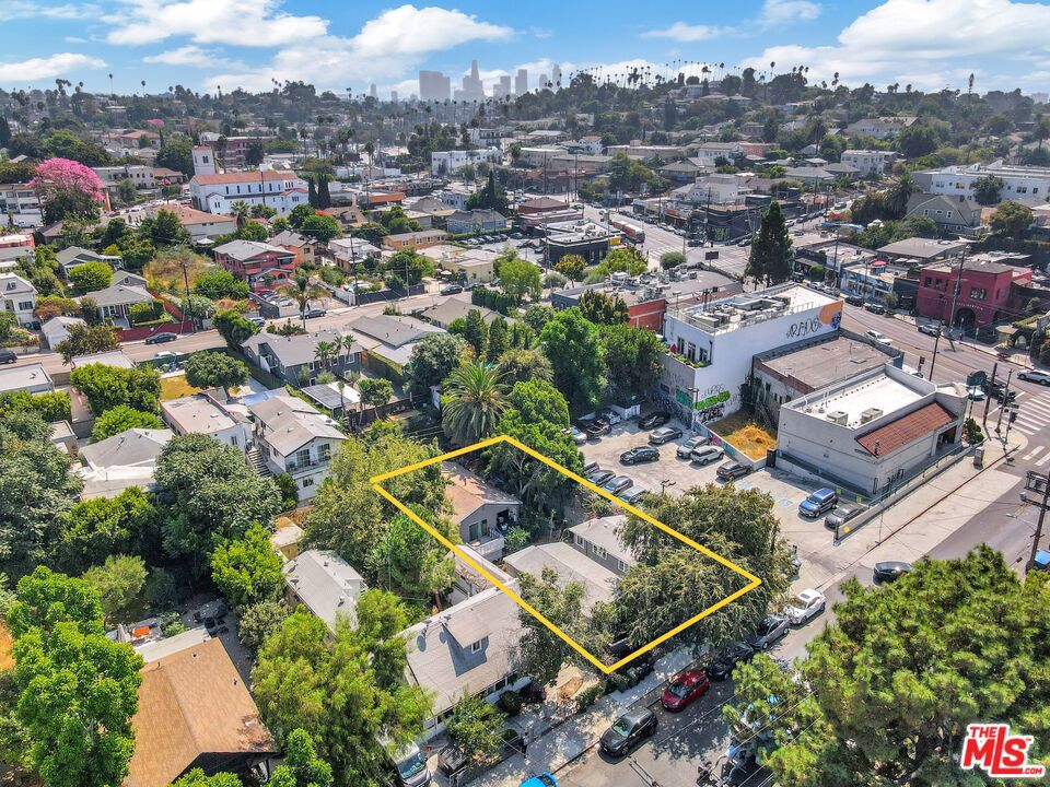 1118 Sanborn Avenue Property Photo 27