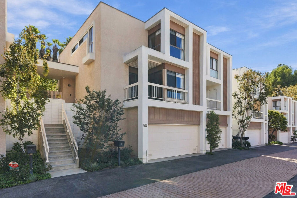 746 Portola Terrace Property Photo 2