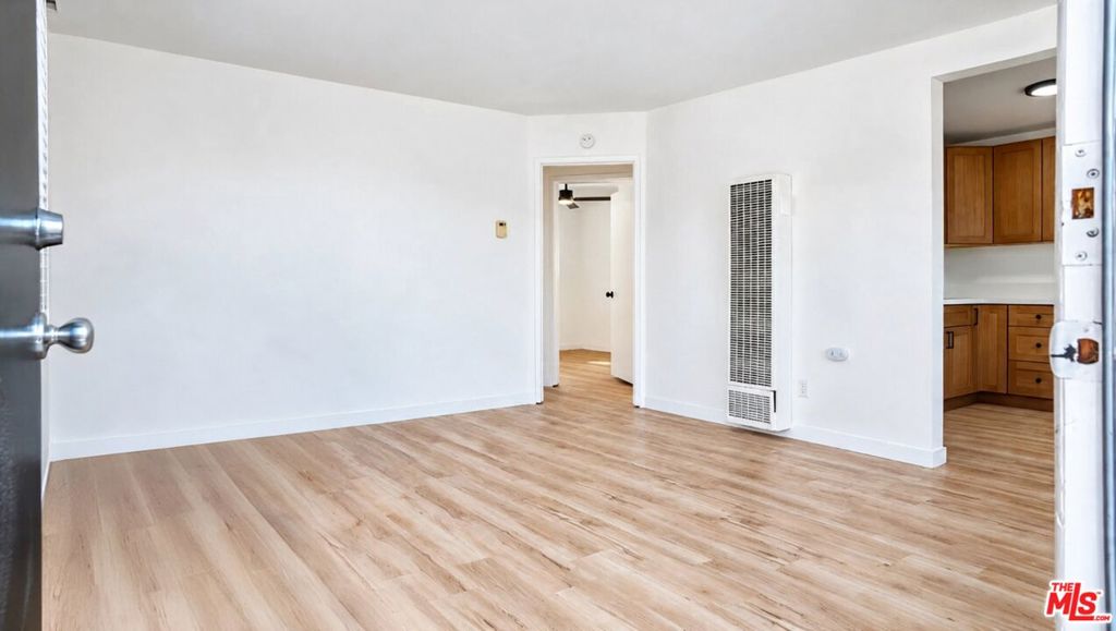 4055 Hamilton Street Back Unit Property Photo 3