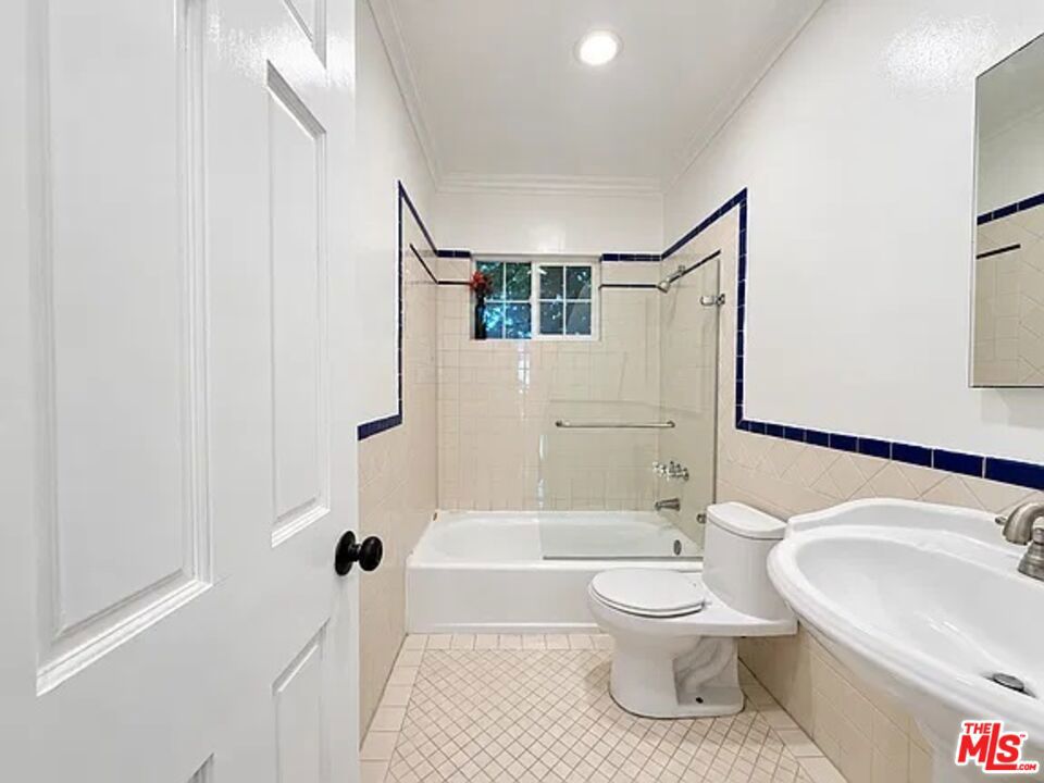 1111 11th Street 9 Property Photo 18
