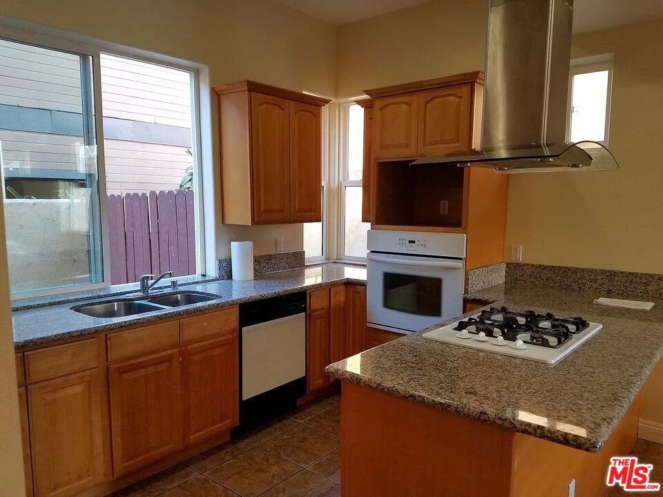 1612 W 146th Street Property Photo 13
