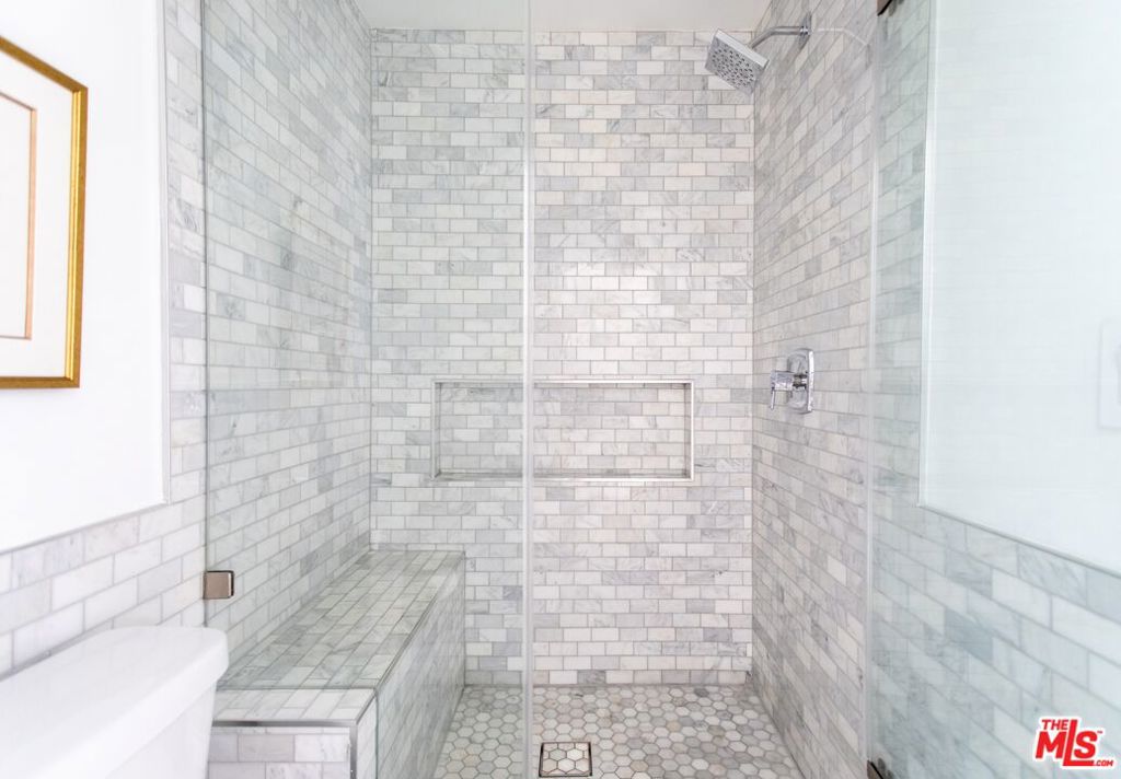 1222 N Olive Drive 101 Property Photo 16