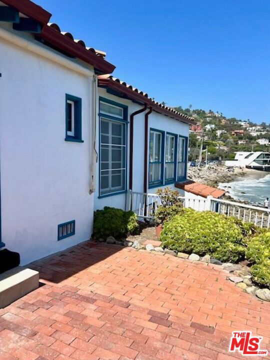 21746 Pacific Coast Highway Property Photo 24