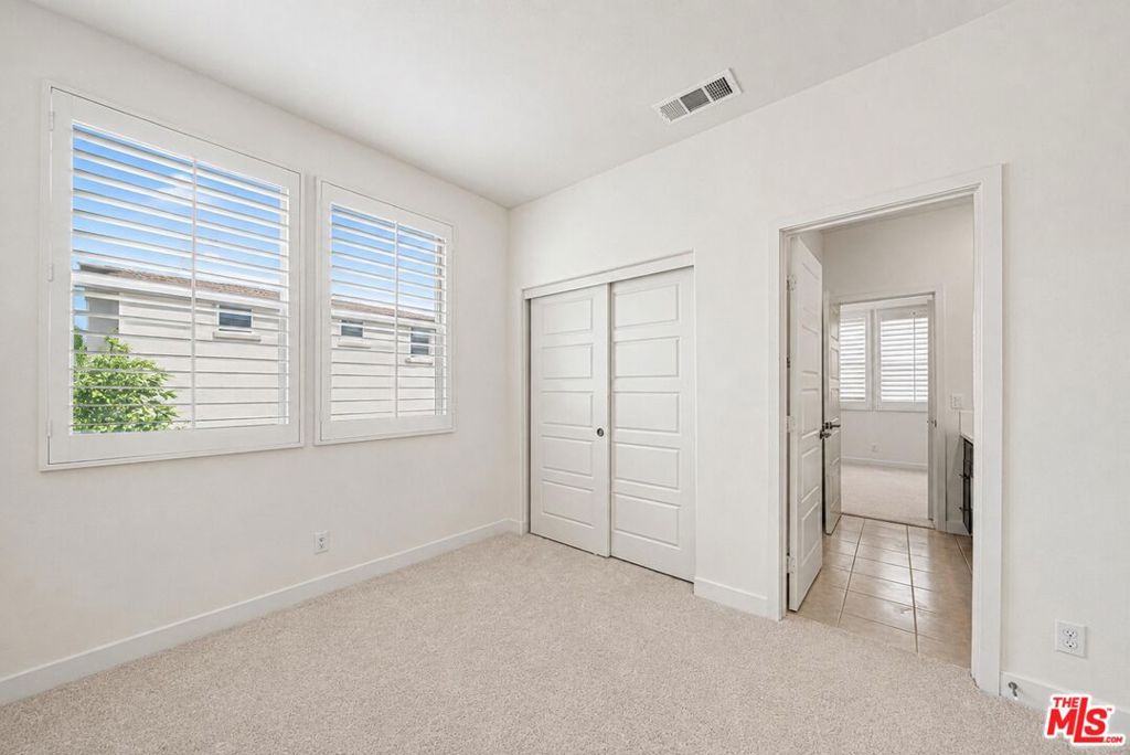 150 Newall Property Photo 24