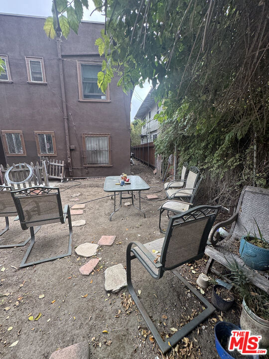301 S Norton Avenue Property Photo 28