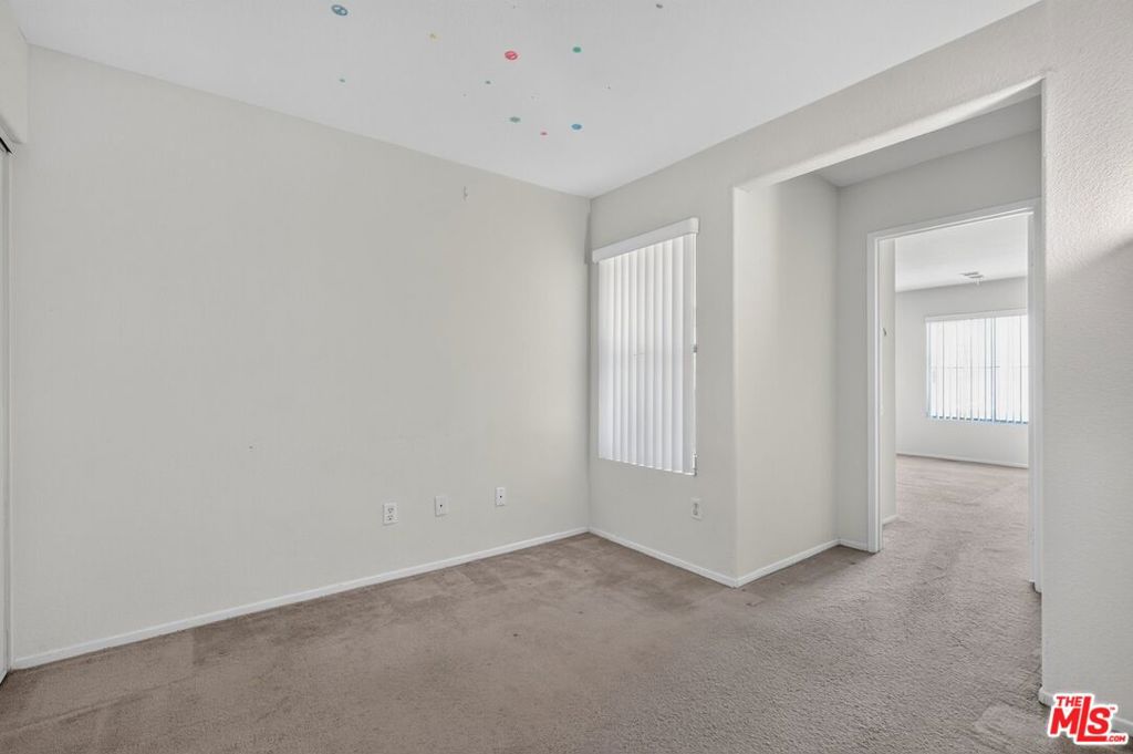 1657 Clyde Street Property Photo 18