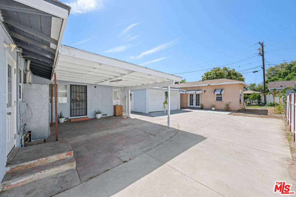 5355 N Delta Street Property Photo 35