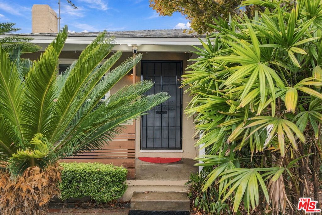 1833 Armacost Avenue Property Photo 3