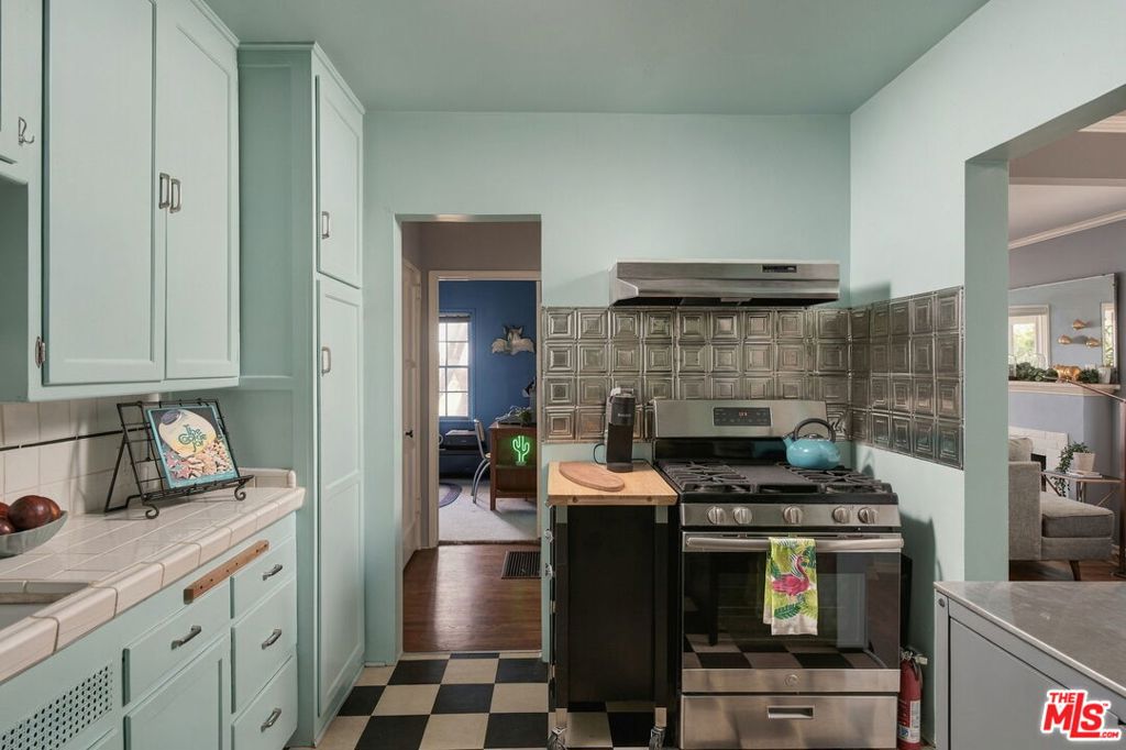 1833 Armacost Avenue Property Photo 14
