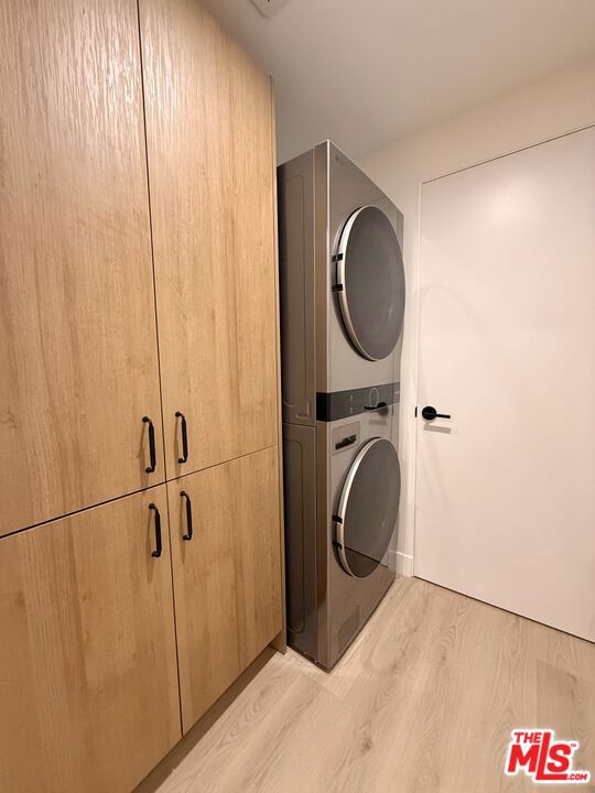 2707 Benedict Street 1/2 Property Photo 3