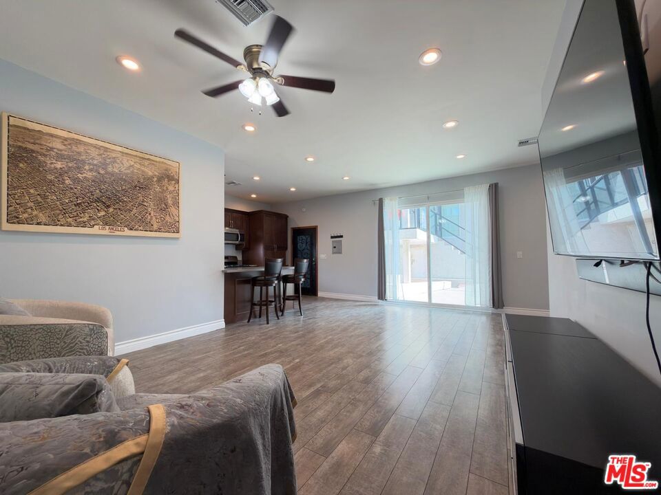 10407 Wilsey Avenue Property Photo 1