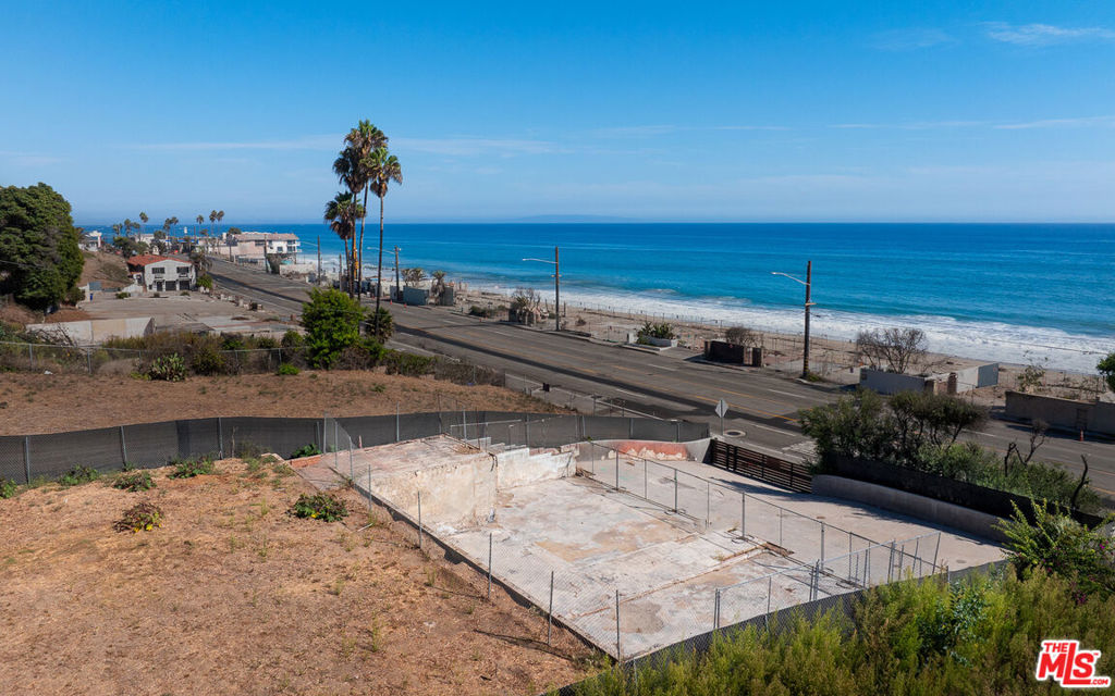 21415 Pacific Coast Highway Property Photo 4