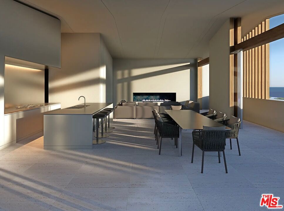 21415 Pacific Coast Highway Property Photo 14