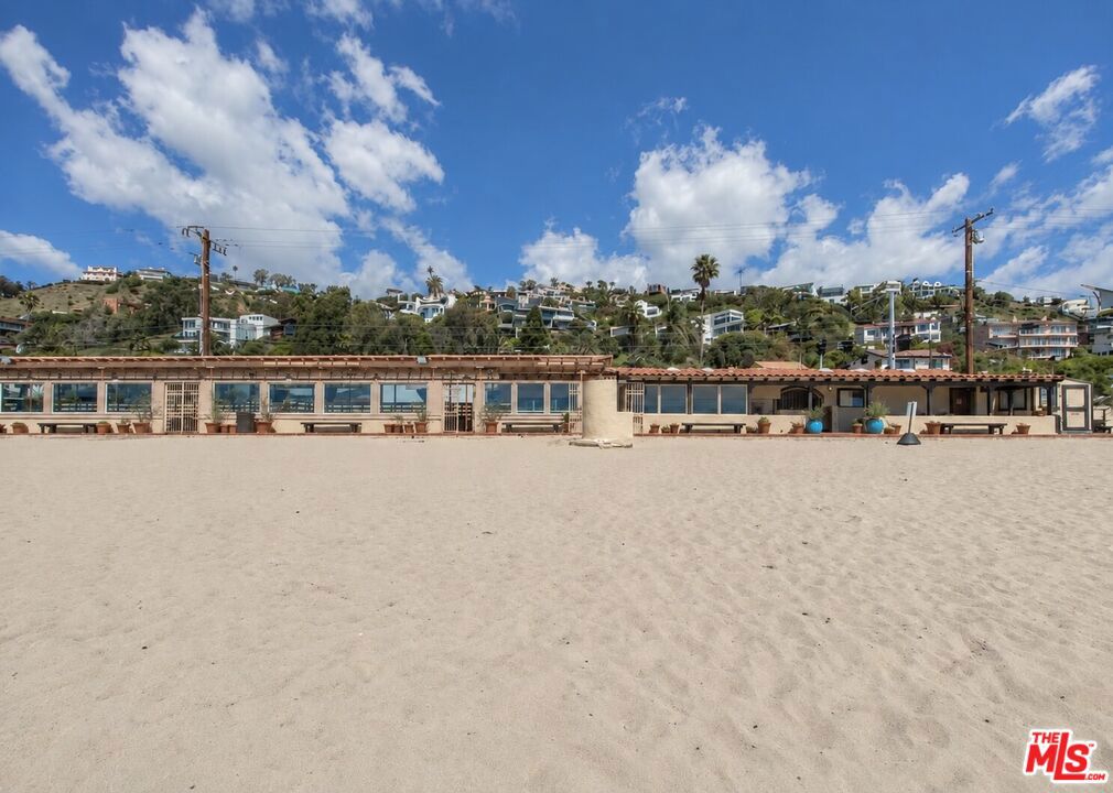 21415 Pacific Coast Highway Property Photo 18