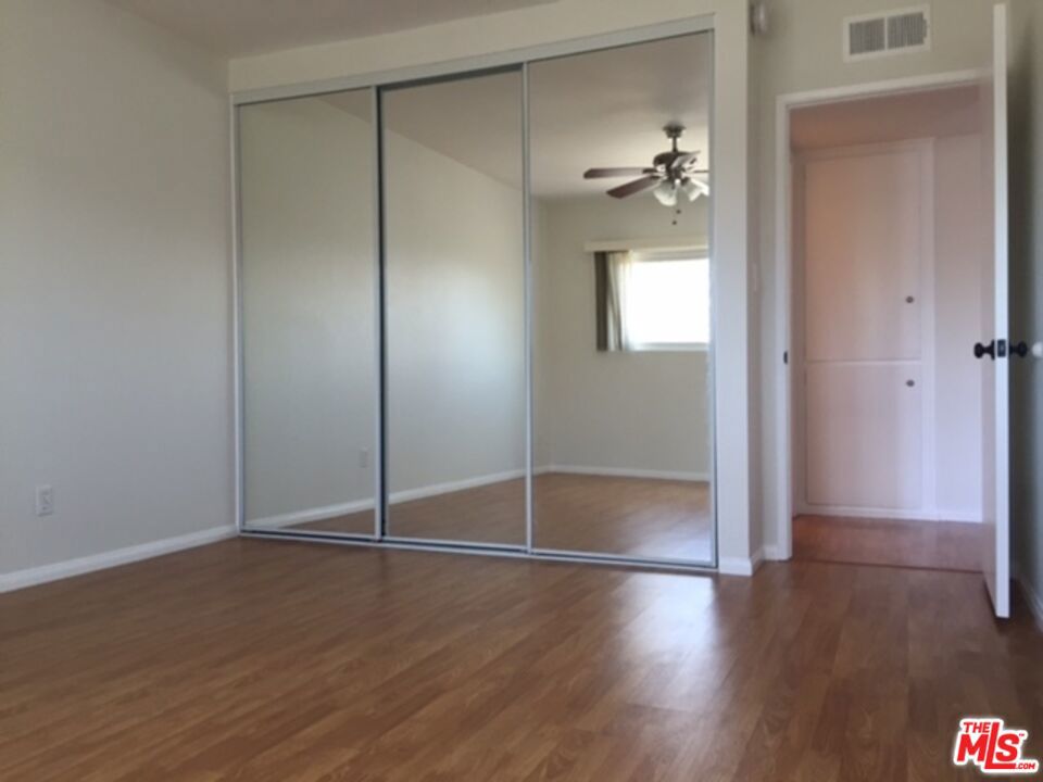 5252 Coldwater Canyon Avenue 207 Property Photo 12