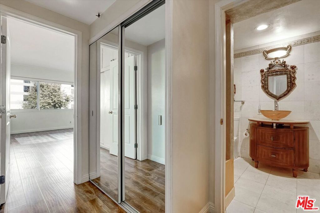 10450 Wilshire Boulevard 4f Property Photo 11