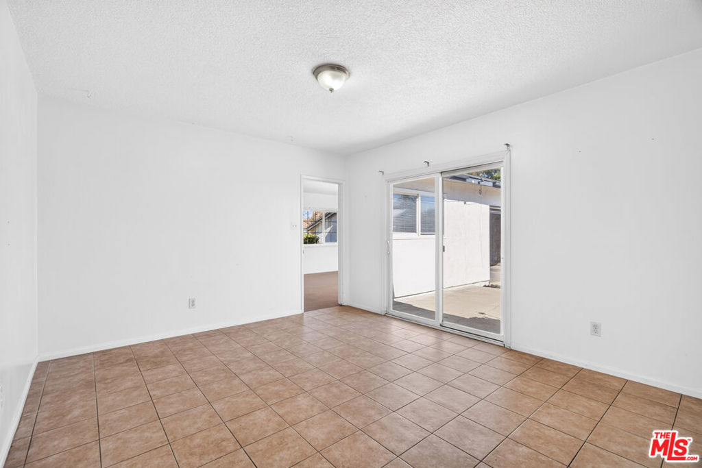 1320 W Farlington Street Property Photo 9