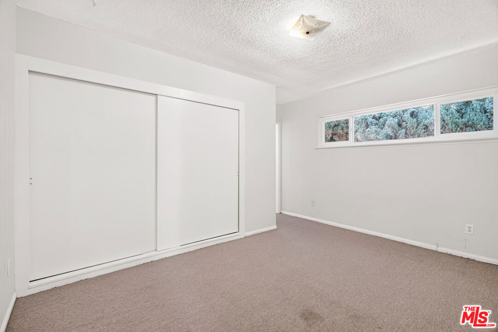 1320 W Farlington Street Property Photo 17
