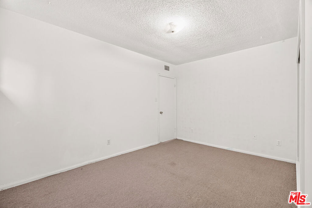 1320 W Farlington Street Property Photo 19