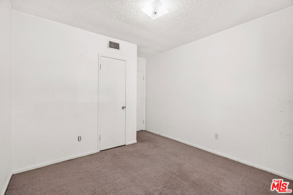 1320 W Farlington Street Property Photo 22