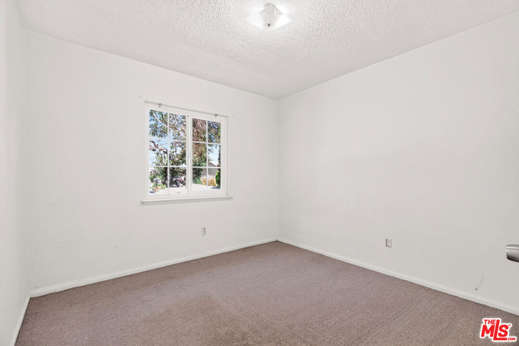 1320 W Farlington Street Property Photo 23