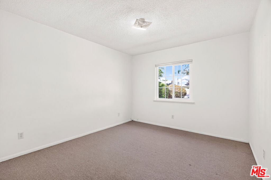1320 W Farlington Street Property Photo 24