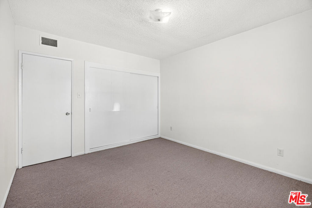 1320 W Farlington Street Property Photo 26