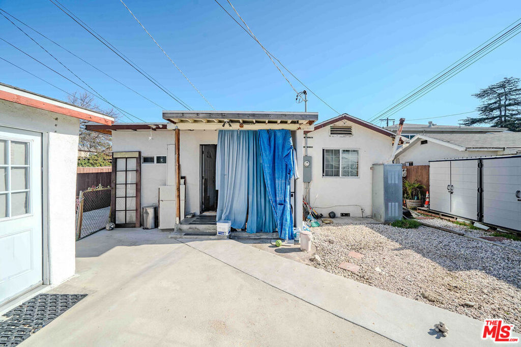 3209 Andrita Street Property Photo 16