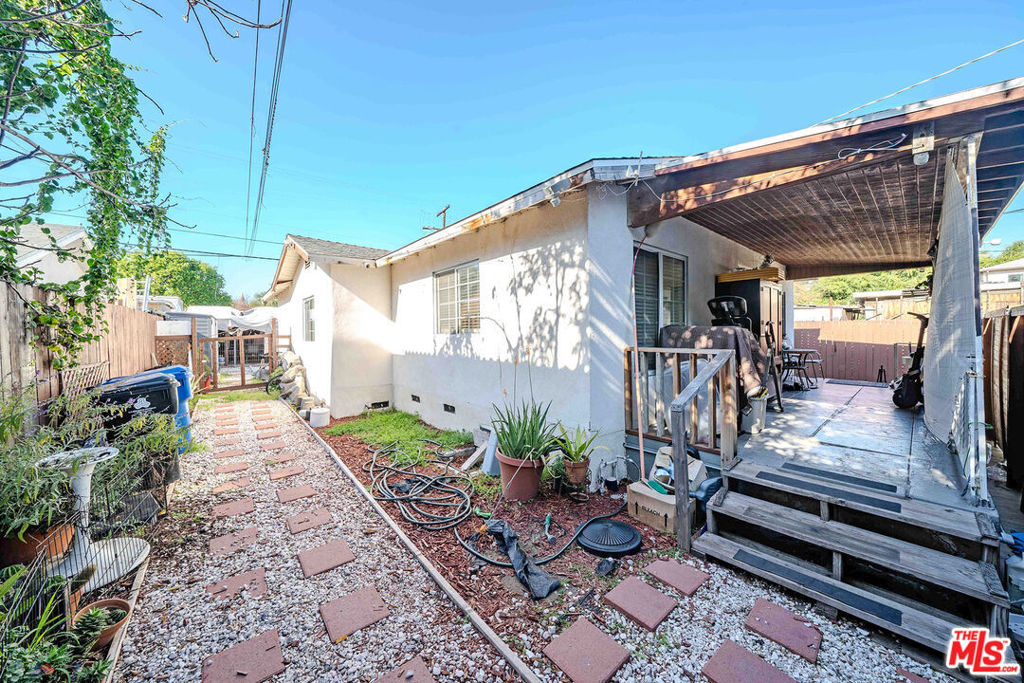3209 Andrita Street Property Photo 21