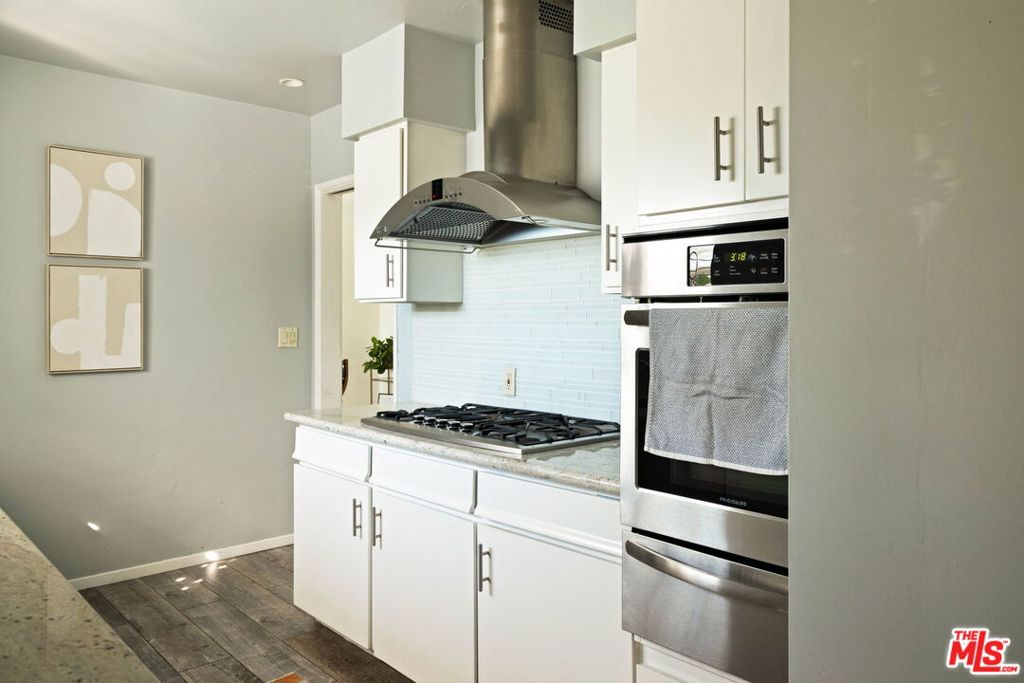 2533 Lombardy Boulevard Property Photo 11